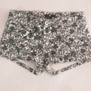 H&M size 4 shorts
